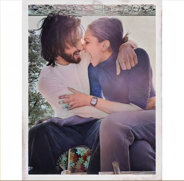 asli_aisha's tweet photo. Hayeee So Cute...😍 #DeepikaPadukone 
@deepikapadukone 
@RanveerOfficial https://t.co/G1PmKrNpbM