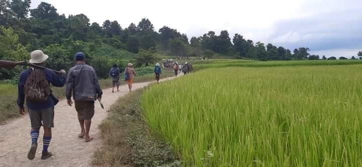 Mtkmaylay's tweet photo. As junta soldiers have stormed and encamped in the villages of western Kale tsp, almost all the local residents had to displace in fear.  LEGALIZATION OF NUG   #Nov17Coup    #WhatsHappeningInMyanmar https://t.co/cxEbMsP4n8