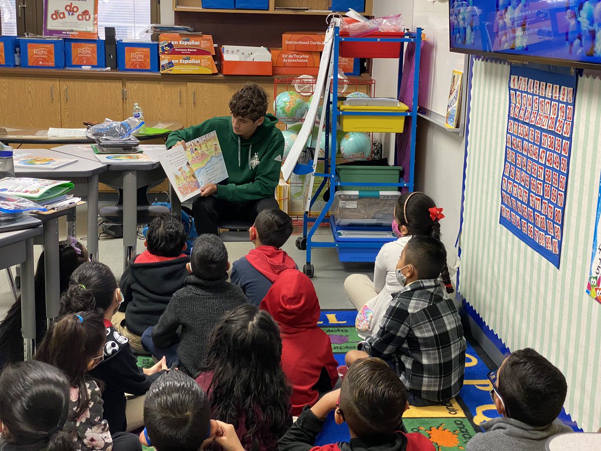 poteetsoccer's tweet photo. 🔥🚨🏆 Poteet Crew 🏆🚨🔥 

READ. PLAY. TALK. 

Always a great time reading to the kiddos at Porter Elementary. 

@MesquiteTxNews @RalphHPoteetHS @SportsKeom @PHS_BoosterClub @PoteetRecruits 

#ThisIsPoteet
#PoteetStrong
#HowStrongAreWe https://t.co/xcRI3vjAEp
