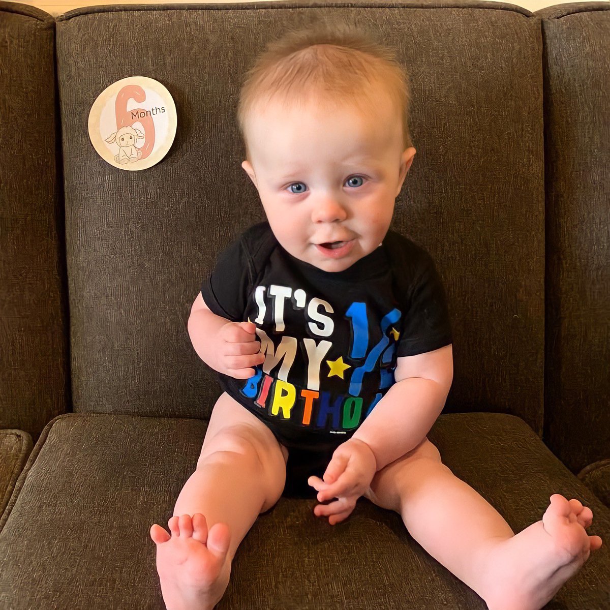 AnxiousBuckyDoe's tweet photo. 1. Baby Jake going home for the first time.
2. Jakey on his half birthday.
3. Jakey’s 1st birthday pic.
4. Jakey smiling bc he sees his cake had a “dino” on it.

He turned 2 yesterday (Nov 16th)
#MySisMakesBeautifulBabies #loml  #WatchJakeyGrow #JakeyJake #JakeyLovedHisCakey https://t.co/DJmilc5eHQ