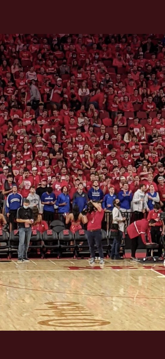 cucoachmac's tweet image. To the ⁦@Creighton⁩ students that found your way into the front row of the Nebraska student section…..God bless you! 👊🏻#RDJ
