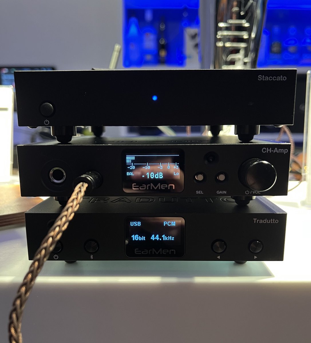 ear_men's tweet photo. Some of the moments we captured at the #iEar Show last week in #Tilburg 🇧🇶
Our partner Dune Blue had a lovely presentation of #EarMen devices, and many people enjoyed our #sound.
We are sharing a few moments with ya'll 💖✨
https://t.co/EbcDIiJt4A
#duneblue #ieartilburg https://t.co/93jZUq8uc0