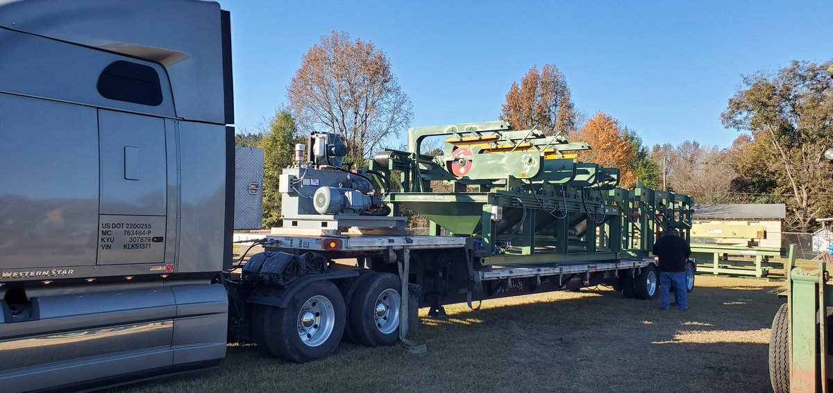 CooperMachine65's tweet photo. Shipping out a pallet trimmer and deck this morning to TX! More equipment heading that way soon! https://t.co/bhGSNZVQLe