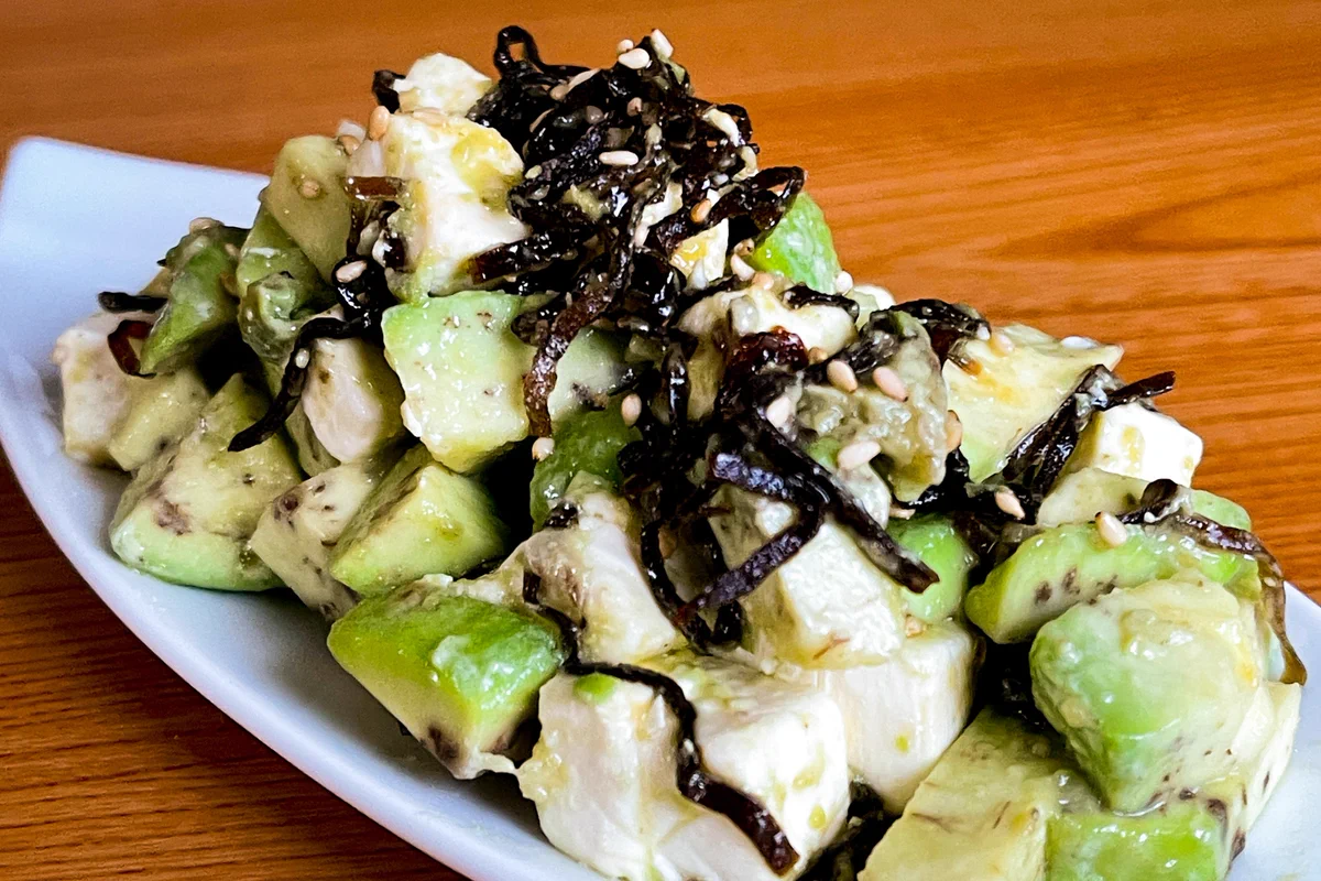 アボカドがより美味しくなる？「奇跡のアボカドクリチー塩こんぶ」の作り方！