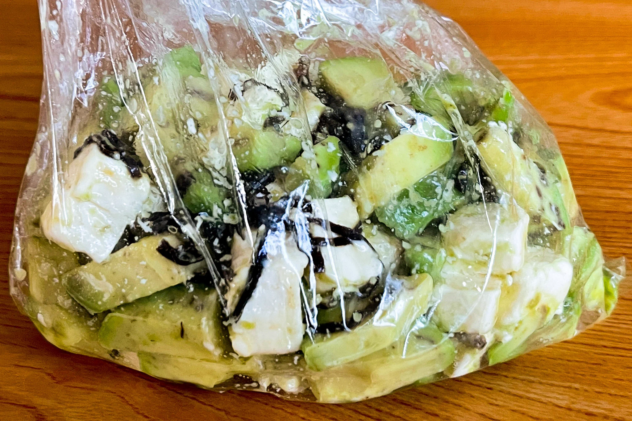 アボカドがより美味しくなる？「奇跡のアボカドクリチー塩こんぶ」の作り方！