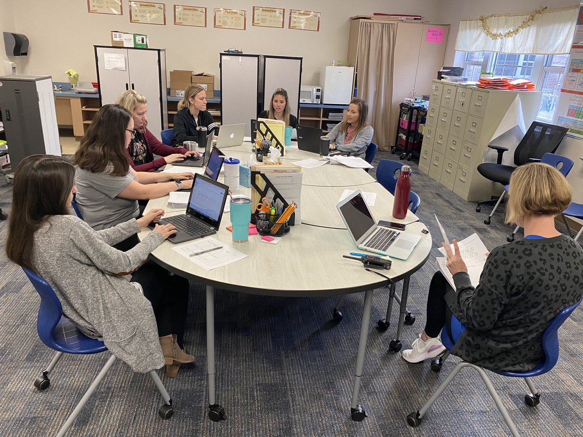 Melanie Roberson (@mrsroberson_52) on Twitter photo First grade working hard discussing snapshot data to form small groups.#creatinglearningtargetsforeachsmallgroup ❤️💛 <a href="/C_E_Dellinger/">CarrieDellinger</a> <a href="/mrsfordin1st/">Jenny Ford</a> <a href="/OlinKayla/">Kayla Olin</a> <a href="/MrsKopperud/">Kelsey Kopperud</a> <a href="/meregriff81/">Meredith Griffin</a> <a href="/kaileealbritton/">Kailee Albritton</a> First grade working hard discussing snapshot data to form small groups.#creatinglearningtargetsforeachsmallgroup ❤️💛 <a href="/C_E_Dellinger/">CarrieDellinger</a> <a href="/mrsfordin1st/">Jenny Ford</a> <a href="/OlinKayla/">Kayla Olin</a> <a href="/MrsKopperud/">Kelsey Kopperud</a> <a href="/meregriff81/">Meredith Griffin</a> <a href="/kaileealbritton/">Kailee Albritton</a>