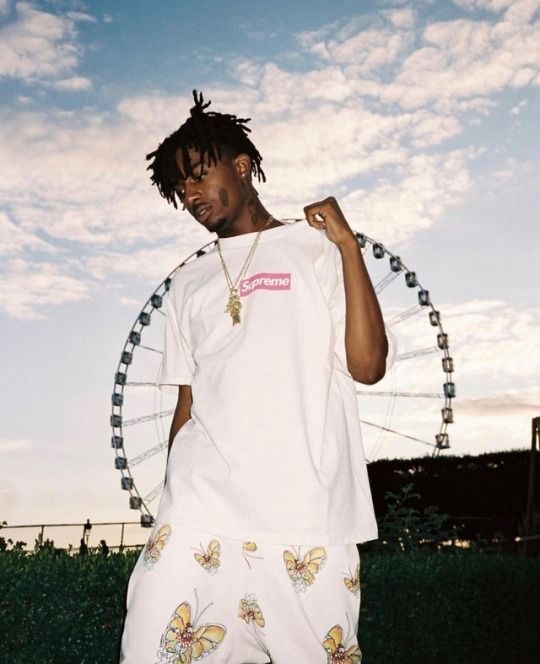 Extremu2's tweet photo. Playboi Carti got one of the hardest pics https://t.co/8SJ8JfebEf