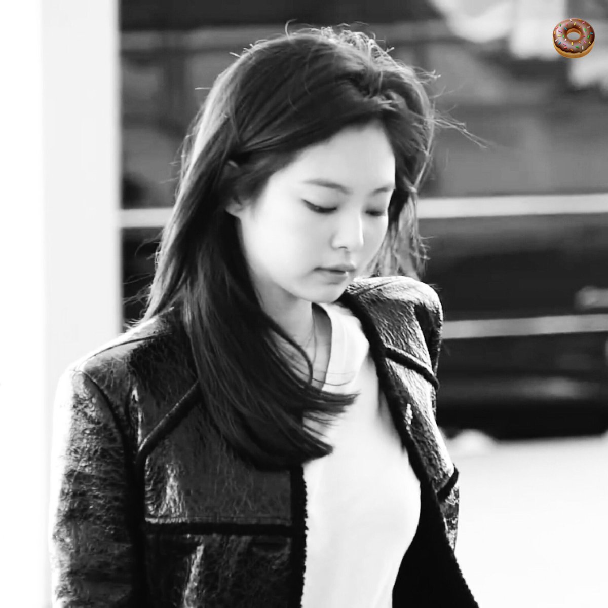 cutiedonut_JENNIE tweet media