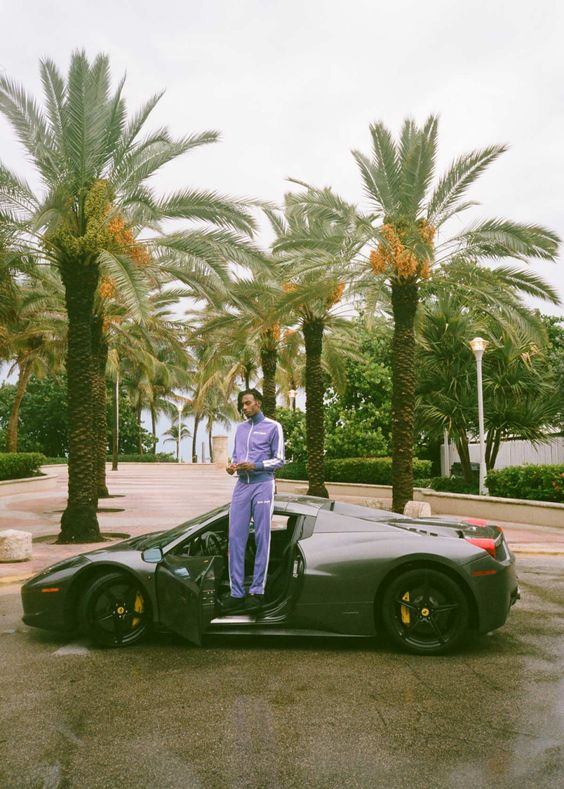 Extremu2's tweet photo. Playboi Carti got one of the hardest pics https://t.co/8SJ8JfebEf