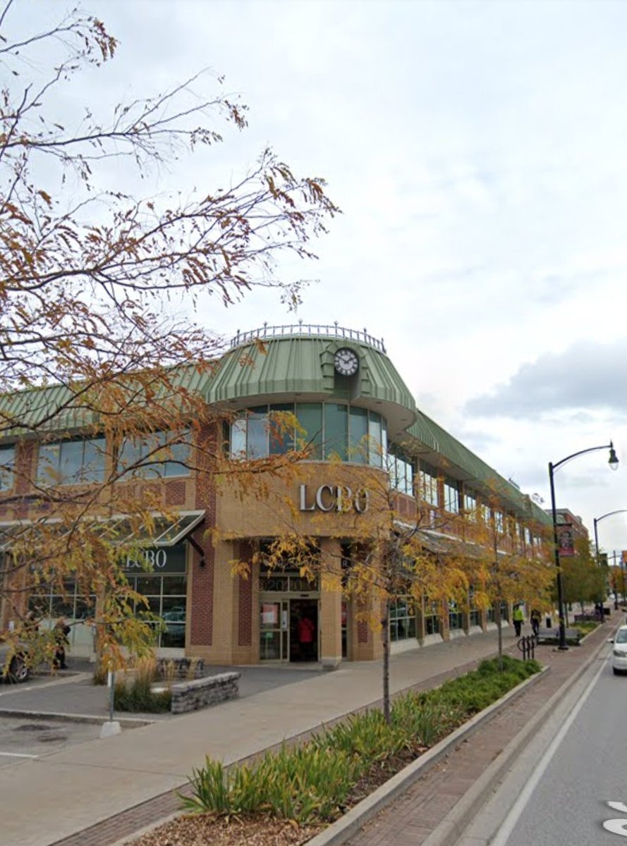 Cold weather got you thinking about hitting the slopes yet? Well, if you make tracks up to the Collingwood area, you can find our #allnatural #craft #lager (made with Organic grains) at the Collingwood LCBO store. Perfect for grabbing on route, so that you are set up for Apres.