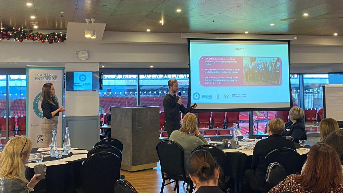 allaboutstem's tweet photo. LCR Careers Hub Annual Conference

Carrie Abbott &amp; Paul Williams (@StokeStaffsEAN1) share a school pilot scheme they implemented which raised attainment in 66% of students🙌

There's also a focus session on Gatsby Benchmark 4. 

@LCRCareersEnt @CareerEnt @GrowthPlatform_ https://t.co/NbOCalYluZ