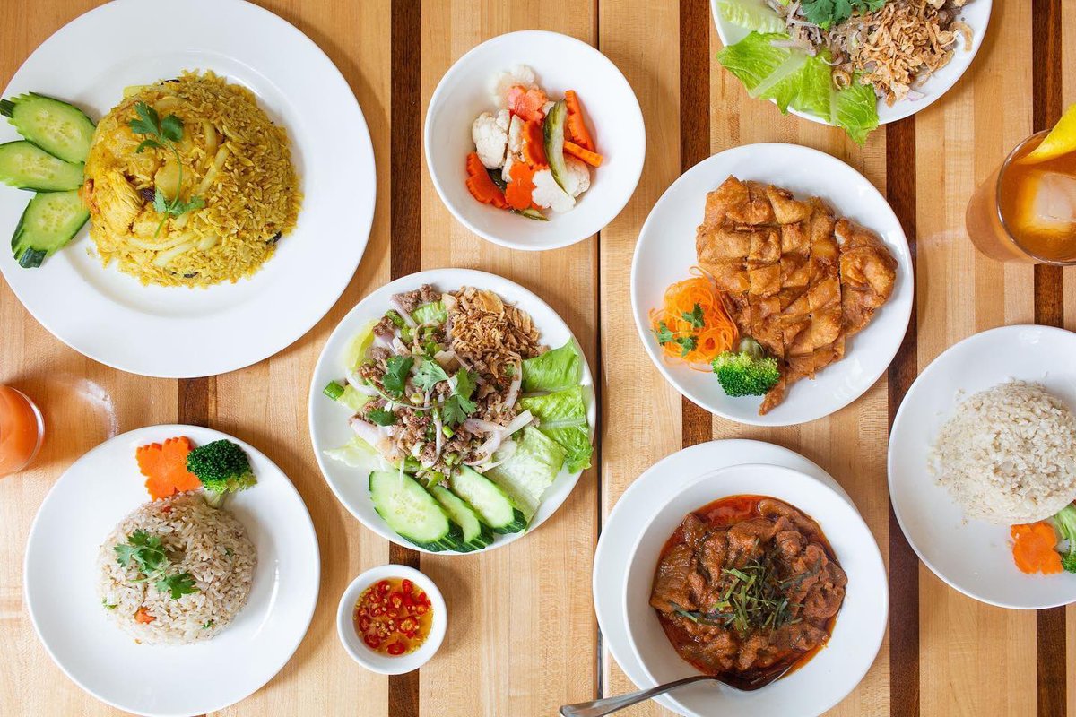 beauthaidc's tweet photo. Lunch Goals: one of everything. Weβre open for lunch and dinner daily, always ready to add some spice to your day!
#madeindc #shawdc #mtpleasantdc #dc #bestofdc #dcfoodporn #dceater #eaterdc #infatuationdc #edibledc #visitdc #downtowndc #edibledc #mydccool #mydc https://t.co/QWwp6XZKNN