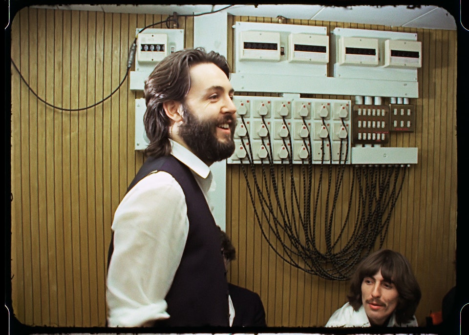 altaraneat's tweet photo. Con este documental incluso ha cambiado de idea a Paul McCartney quien tras verlo indicó que durante años "había creído ser el culpable de la ruptura, necesitaba ver estas imágenes para dejar de pensarlo" y ver realmente que realmente les muestra a los cuatro divirtiéndose. https://t.co/wLdYyS5lXw