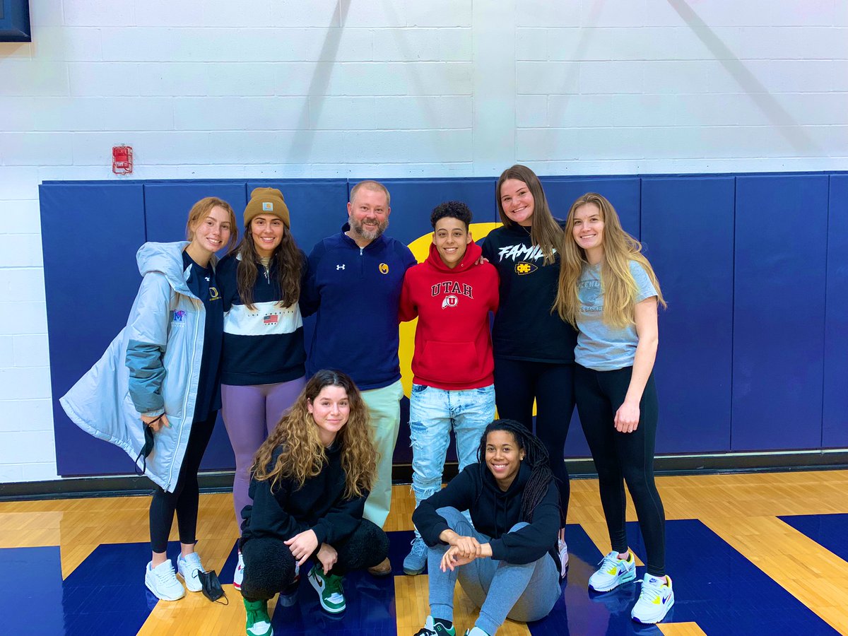 OTHSGirlsBball's tweet photo. Love when alumni come back and support! These girls changed the culture for OTHS lady panther basketball! #good https://t.co/IWCXtm6mCo