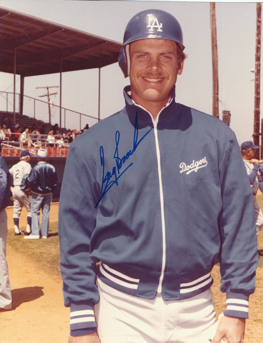 PolyesterUnis's tweet photo. Greg Brock, 1983 @Dodgers #WarmupJacket https://t.co/rJYASCc12k