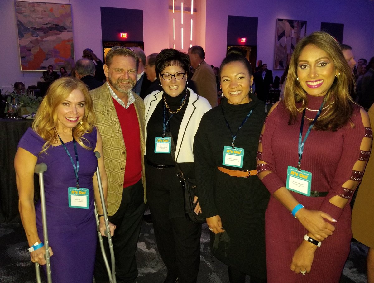 SheilaShowPHL's tweet photo. Celebrating #ThanksgivingEve at the return of the annual
@discoverPHL #PHLCVB networking event with our friends in the #hospitality, #tourism &amp; #events industry at @LiveCasinoPHL. #ItsOn. https://t.co/uAhnRv1BFJ