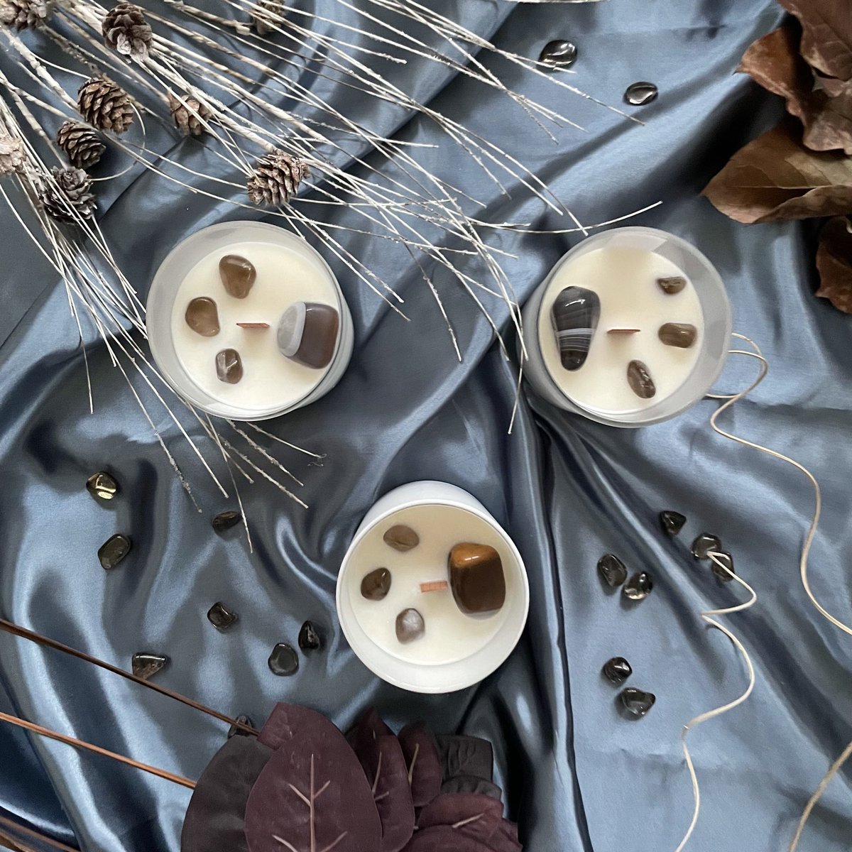 cheekyycrystal's tweet photo. black friday &amp; cyber monday sale happening now!! 

everything is 25% off with code: SHOPINTENTIONALLY

all natural soy wax candles with hand picked crystals ->
https://t.co/JVhKtUugeX

#giftideas #gift #candles #candlemaking #selfcare #BFCM #BlackFriday https://t.co/YYkdSpLFmA