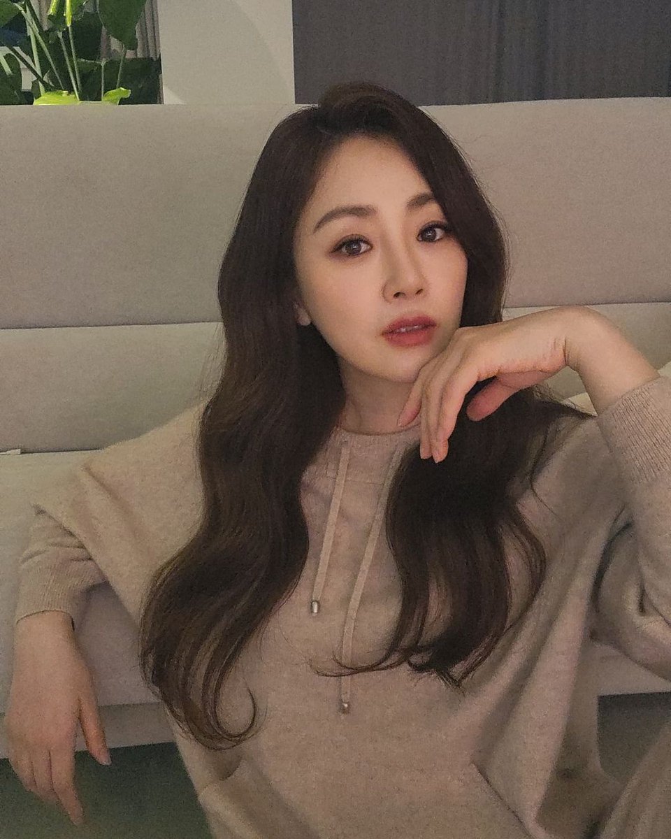 queenTaeran's tweet photo. #오나라
#김혜은
#thebeautifulgirls https://t.co/XrP5EU295m