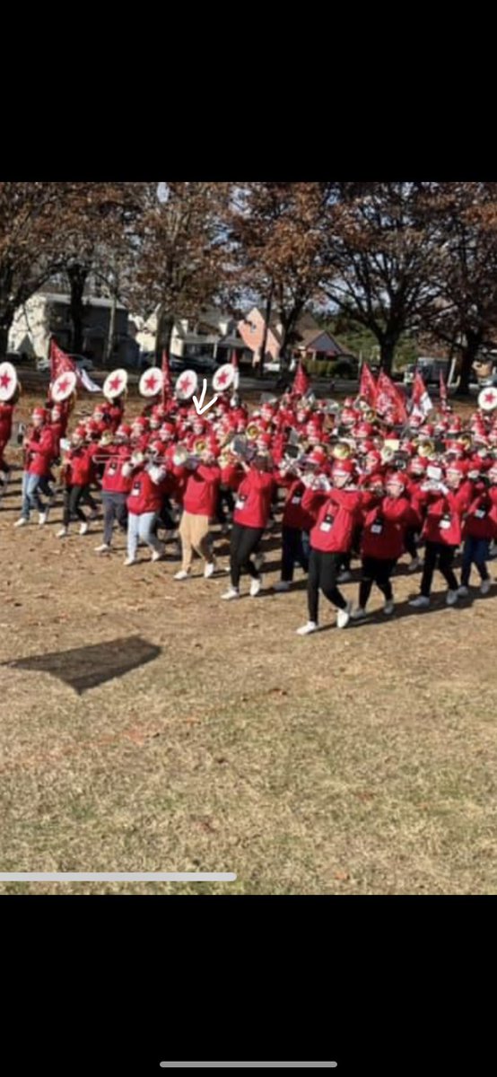 sophia_mireles's tweet photo. Make sure to tune into NBC tomorrow to see me march in the Macy’s Great American Marching Band!! I’m in the 3rd line to step off onto Herald Square and 6th person from the front! https://t.co/JOYhJu8XFW