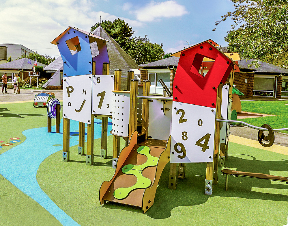ProludicAus's tweet photo. 🆕A new playful look in our themed #play equipment - discover Proludic's Dream Villages Multiplay units: 
✔️Packed with up to 18 fun-filled play activities🤸
✔️Suitable for up to 25 children aged from 2, these quirky &amp; exciting Multiplay structures spark children's #imagination! https://t.co/zqwSM1k0d4