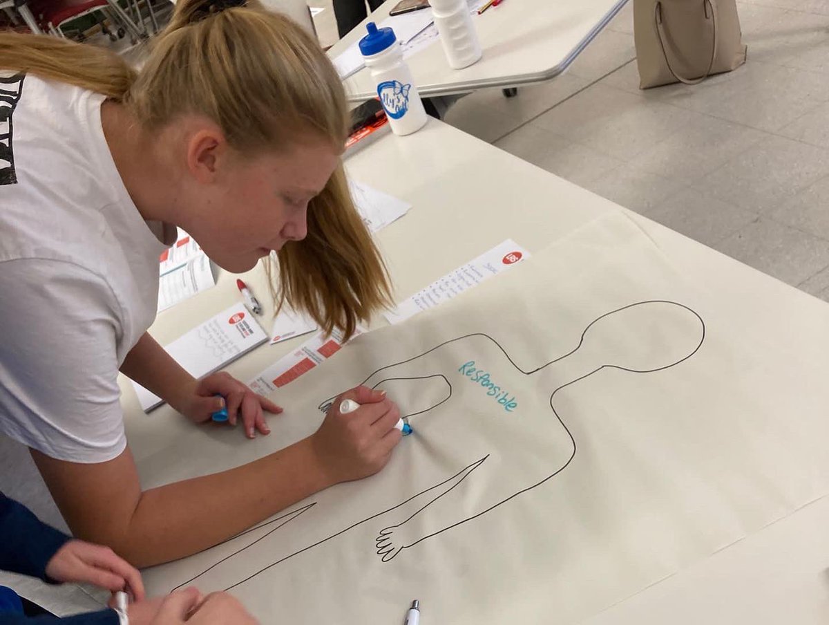 MollysGift6's tweet photo. 👏🏻🦋 COURSE COMPLETE 🦋👏🏻

Tonight we finished our @activellrorg &amp; @SportsLeaders Activity Volunteer Programme! 

9 young people are now more confident &amp; have greater knowledge to volunteer within their local community! 👏🏻☺️

#MW6
#MollysGift
#ToHelpEveryoneSmile https://t.co/AQFGlOuK7E