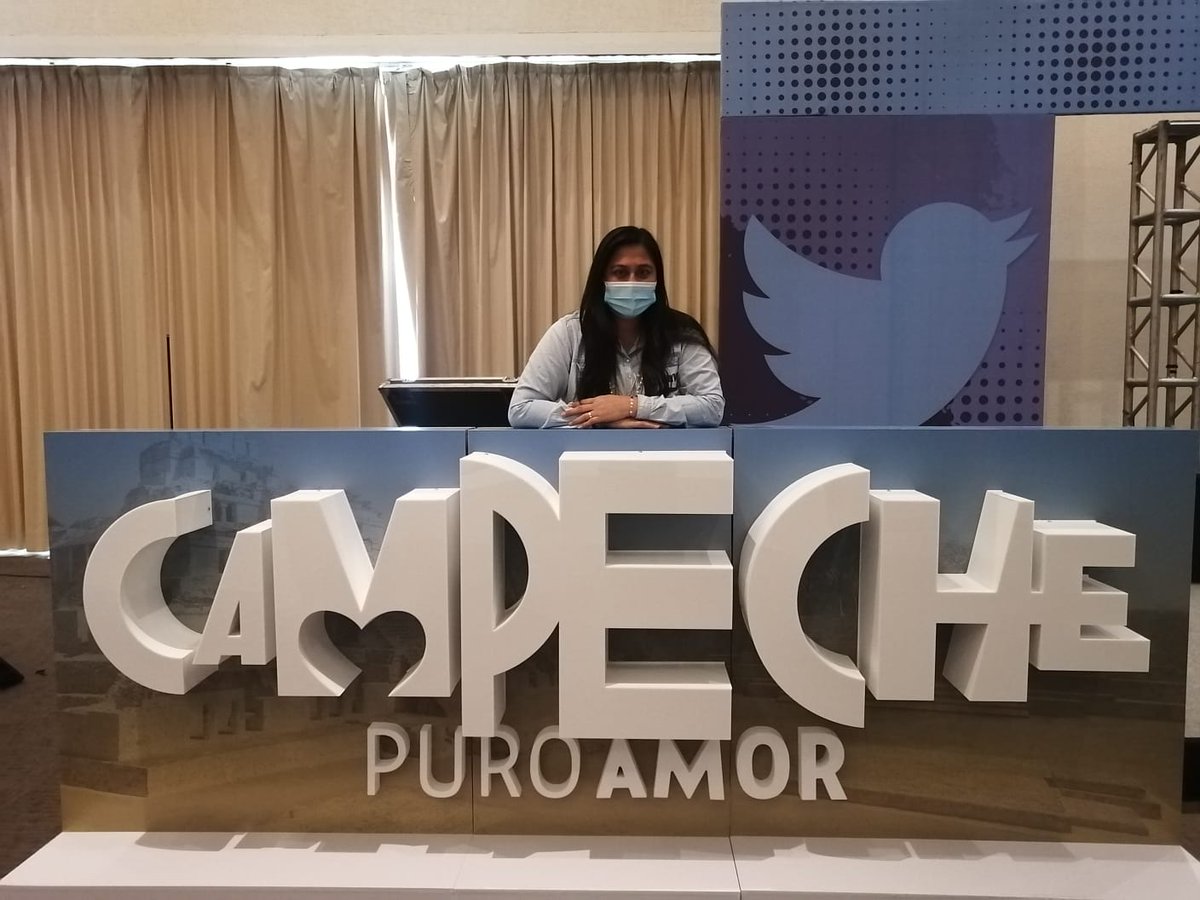 vinny_colin's tweet photo. Muy interesante la charla/taller impartido por @Ruxe sobre el #ABCDeTwitter y #TurismoEnTwitter
al que además de voceros del #GobiernoDeTodos, también asistió el titular de @SECTURCampeche @mauarceo @lopezarachely https://t.co/n51EaVCAgs