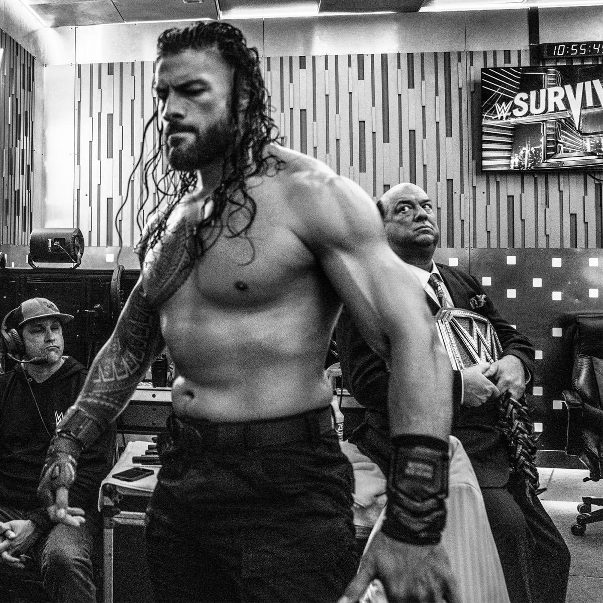 ReneeRe8333's tweet photo. Behind the scenes📸
#SurvivorSeries 

#RomanReigns #HeTheOne https://t.co/ue6KJ3S0Od