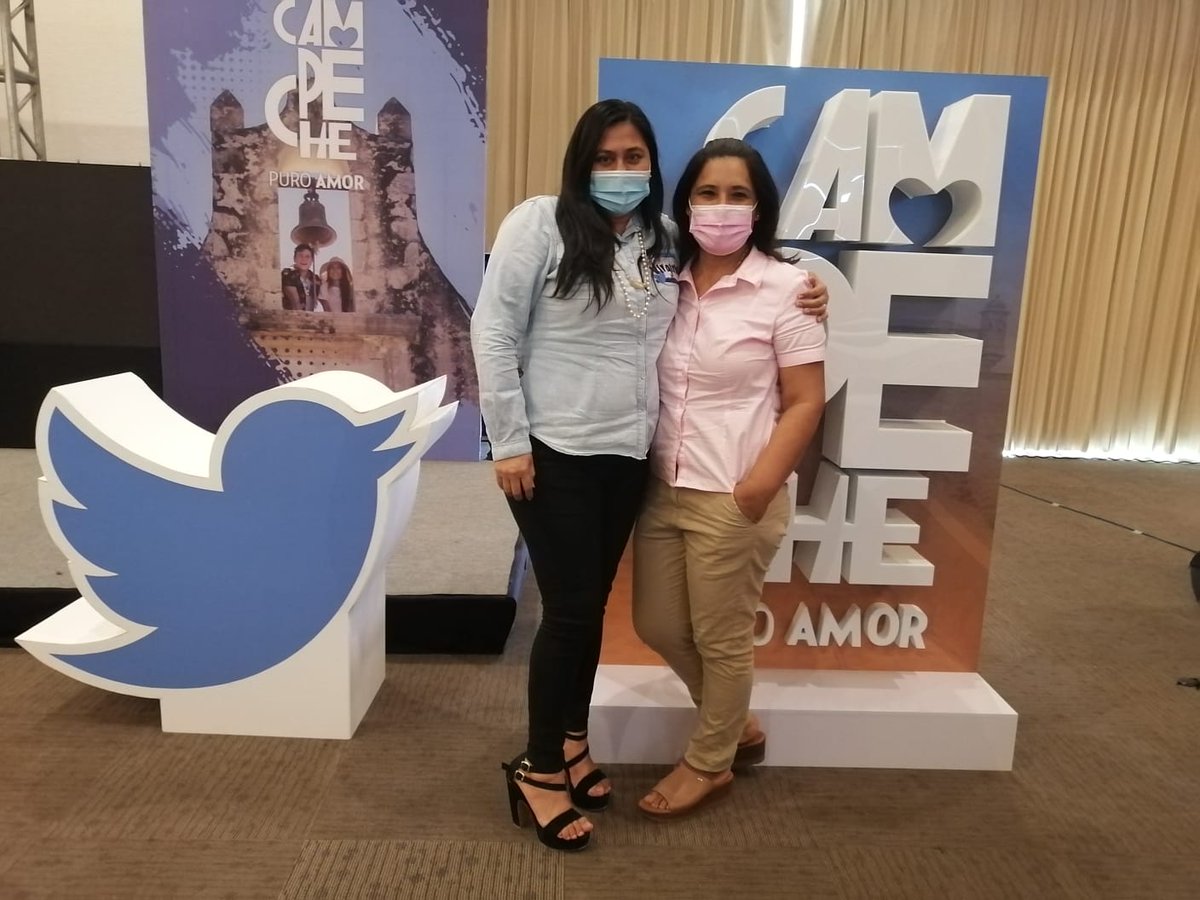 vinny_colin's tweet photo. Muy interesante la charla/taller impartido por @Ruxe sobre el #ABCDeTwitter y #TurismoEnTwitter
al que además de voceros del #GobiernoDeTodos, también asistió el titular de @SECTURCampeche @mauarceo @lopezarachely https://t.co/n51EaVCAgs