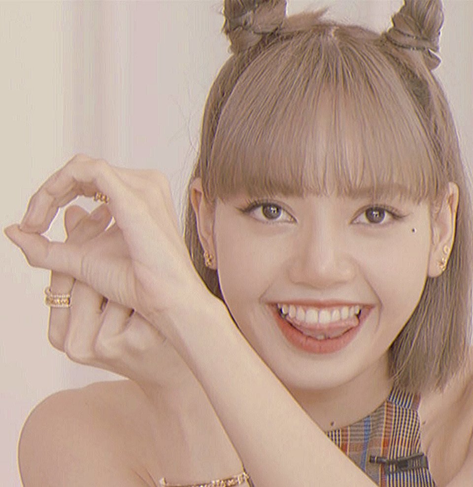 lesbianforRose's tweet photo. Yo vivo por esta sonrisa, recuperate muy muuuy pronto mi Lili ♡

WE LOVE YOU LISA
#LisaSmile #Lisapretty #Lisacute #LisaDiamond #LisaSunshine https://t.co/cScBg7VYxj