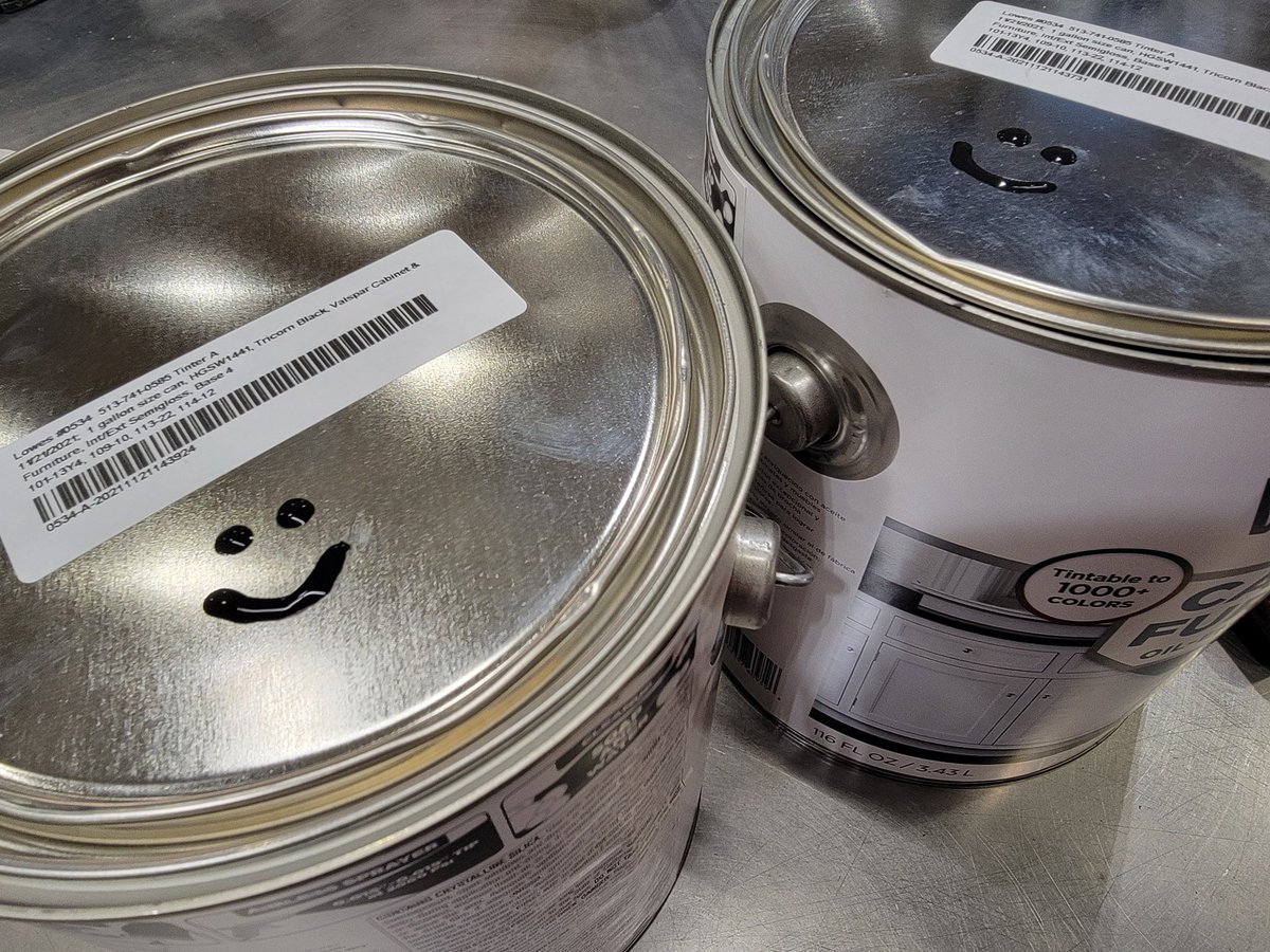 GraceAtLowes's tweet photo. Color me happy! A little extra touch to show our guests how much they're appreciated! 💝#Paint
#Valspar #Lowes
#ASmileGoesALongWay https://t.co/DFuG0CxOge