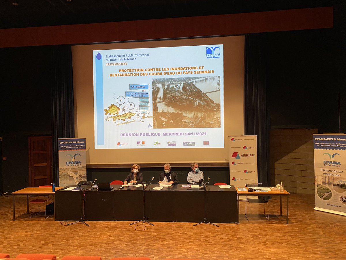 villedesedan's tweet photo. Dans le cadre du Projet pour la Protection contre les Inondations et la Restauration des Cours d’Eau du Pays Sedanais, le Maire @HerbillonDidier a participé à une réunion publique présentant les coûts des projets qui seront menés par #EPAMA qui pourraient dépasser les 22M d’€ https://t.co/oJflyHkSls