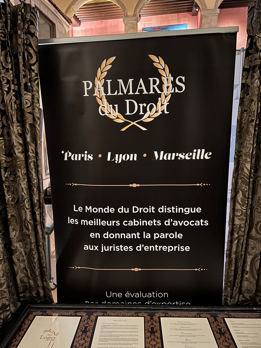 FromontBriens's tweet photo. LIVE @FromontBriens remporte son 6ème Trophée Or @LeMondeduDroit Lyon en Droit Social ! Merci à tous
nos clients pour leur engagement sans faille à nos côtés lors de cette année riche et porteuse de nombreux sujets sociaux #fromontbriens #visionmaker #palmaresdudroit #tropheeor https://t.co/uqP8FbzSmn