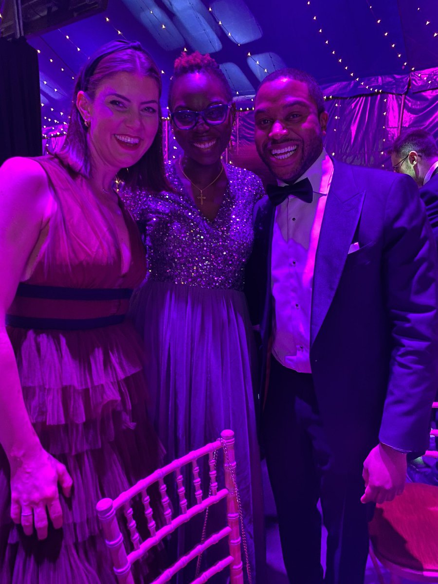 AmandaAdeola's tweet photo. Can’t believe @Laura_Naser and I just met IRL for the first time. So lovely to also see the bro @Andrew_Powell1 again. #familylawawards 

By the way how gorgeous do we look 🔥

CC @BHPLaw and thanks to @dostufftogether for inviting me. https://t.co/gHiyxlzaio