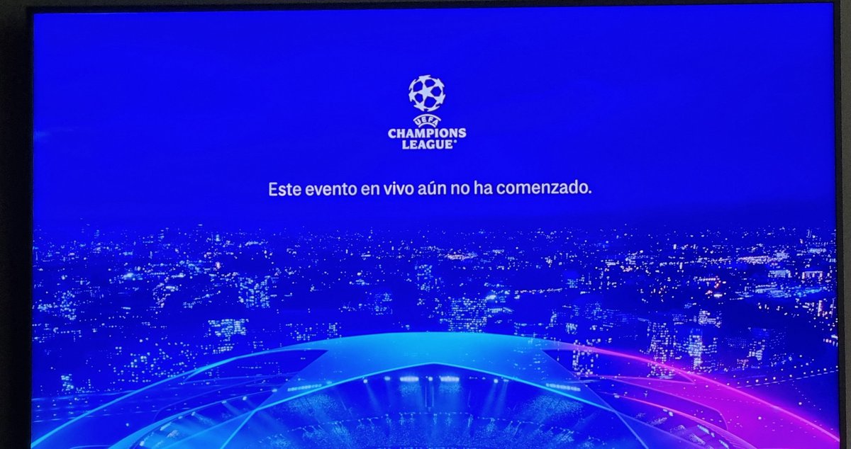 pacocorona's tweet photo. #HBOMax a 20 minutos de haber empezado la Champions.
Champions League a #Netflix https://t.co/dwHSr2qFJS