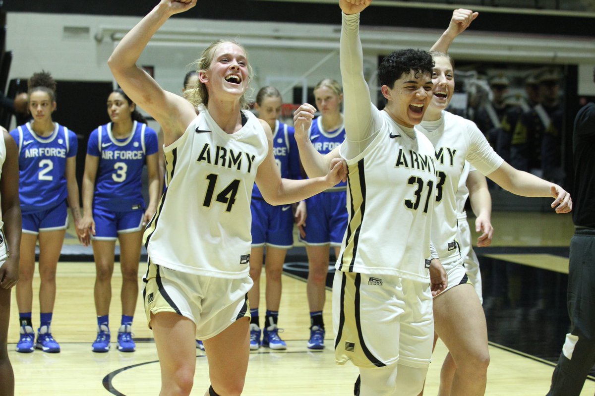 We sang second ‼️

#GoArmy | #NoExcuses | #BeatAirForce