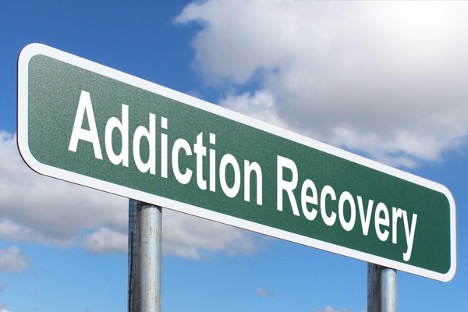 As emergency physicians, we are on the frontline of the opioid crisis. Can we improve outcomes for our patients with opioid use disorder by starting buprenorphine in the ED? Tinh Le et al. explore this topic. @theneumd #emergencymedicine Read more here: bit.ly/3l1bLXw