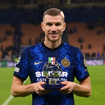 Inter_id's tweet photo. 🌟 | #UCL 

@EdDzeko - sebagai Man of the Match 👏👏

#InterShakhtar #UCL #ForzaInter https://t.co/cKa6kcPya5