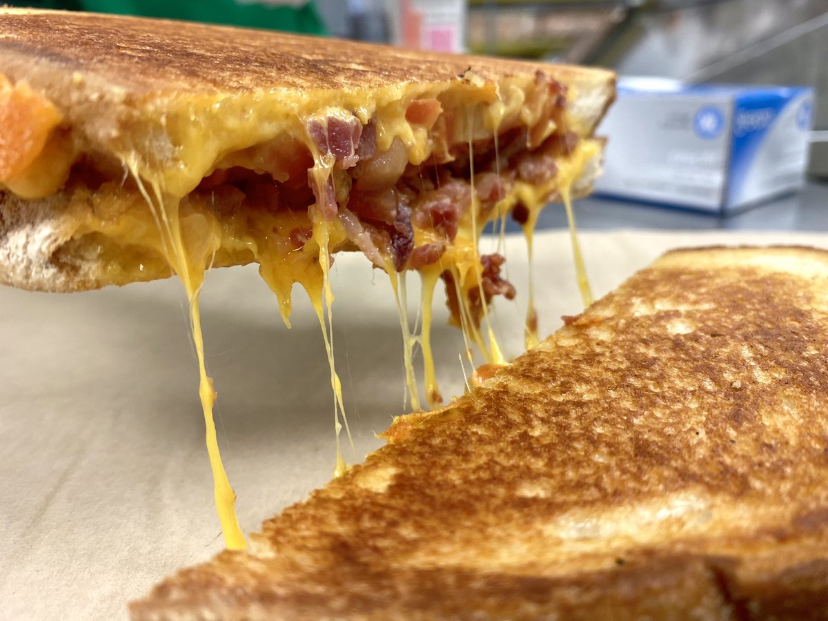 Grilled Cheese & Co. tweet media