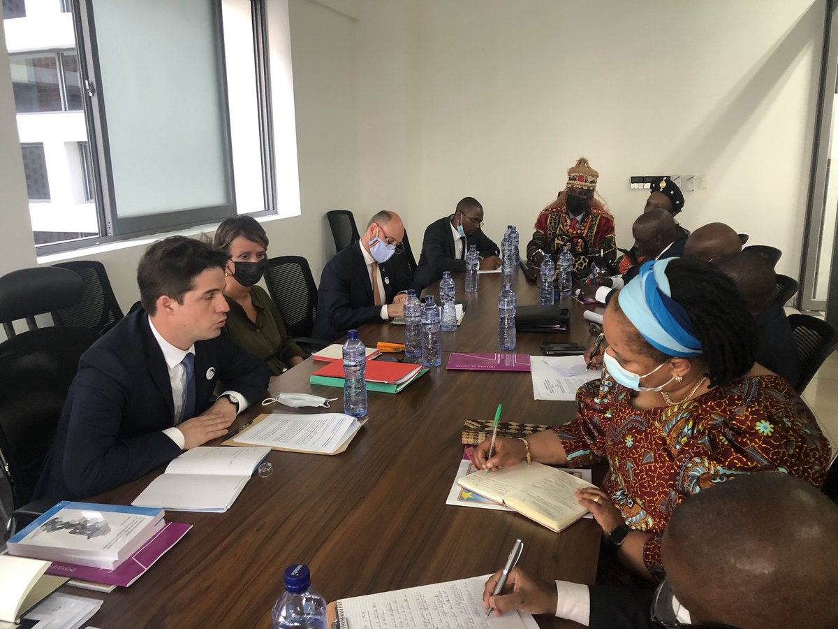 BelgiqueRDCongo's tweet photo. Cet après-midi, à l’occasion de la visite du Secrétaire d’Etat @ThomasDermine, débats riches et ouverts lors d’1 table ronde 🇧🇪🇨🇩sur la question de la reconstitution & préservation du patrimoine culturel.
➡️Le dialogue est amené à s’intensifier ces prochains mois sur ce thème. https://t.co/BBu3fKz572