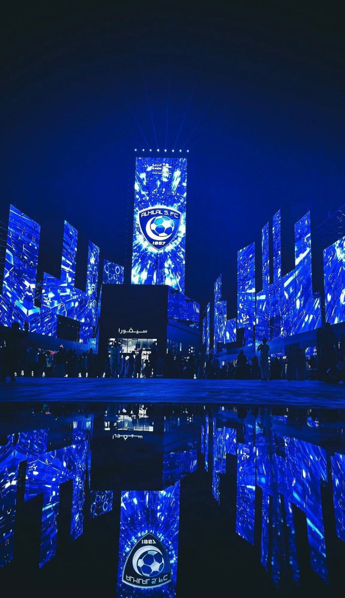 HZOMS1's tweet photo. يا فخامة الهلال و اللون الأزرق بس💙💙🤩😴👌🏻
#البوليفارد #حفلة_الهلال https://t.co/hb2vM7HNJq