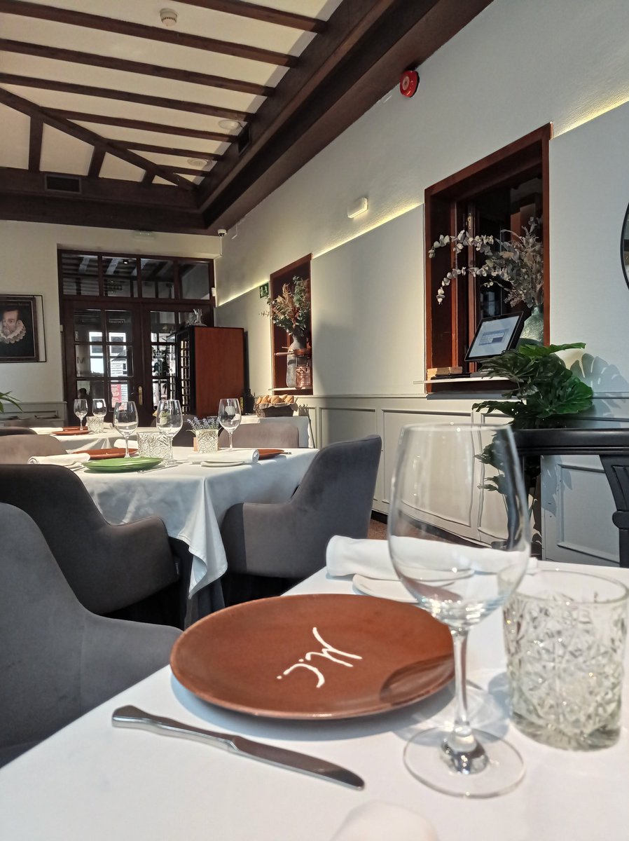leonardpera's tweet photo. En #AlcalaDeHenares hay descubrimientos maravillosos #Mesa12 #Gastronomia https://t.co/OzZS35IJrQ