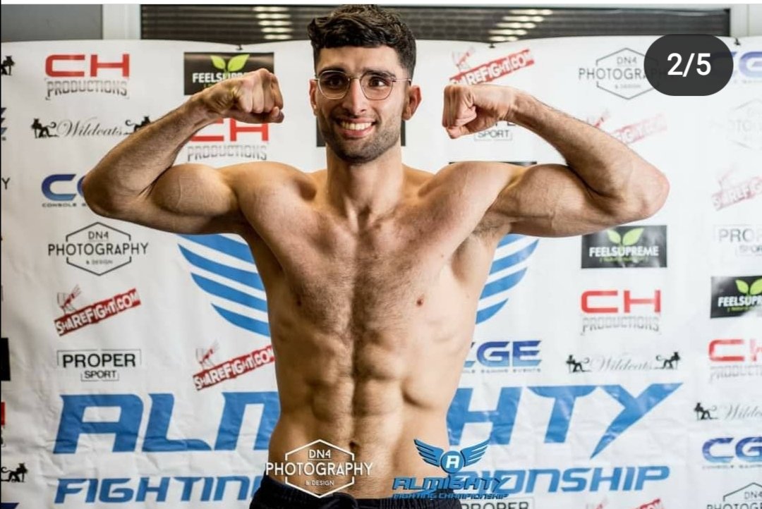 Alhamdulilah went 3-0 on Saturday to continue my professional career I appreciate everyone showing me support this is only the beginning 👊🏼🇵🇰