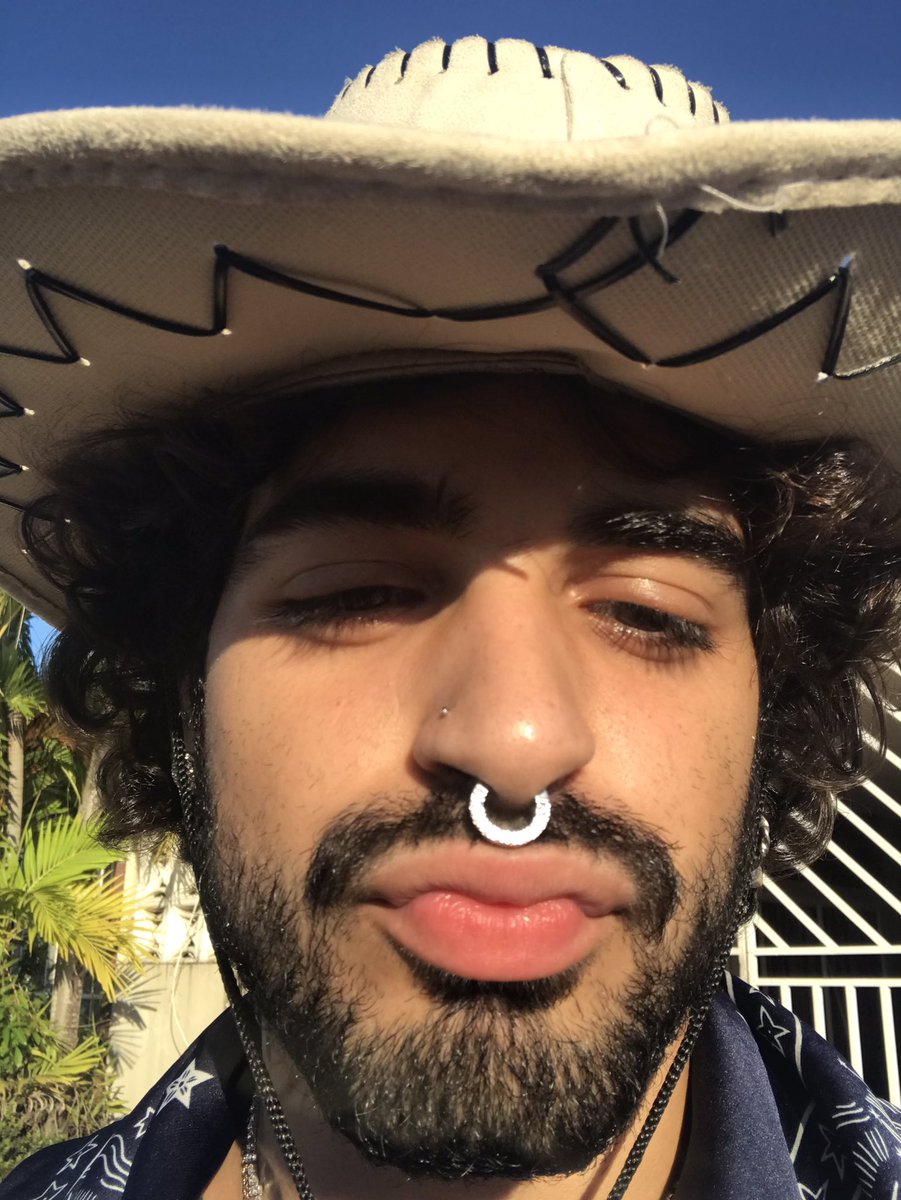 fantarosario's tweet image. no c la crean io soy un tipo serio