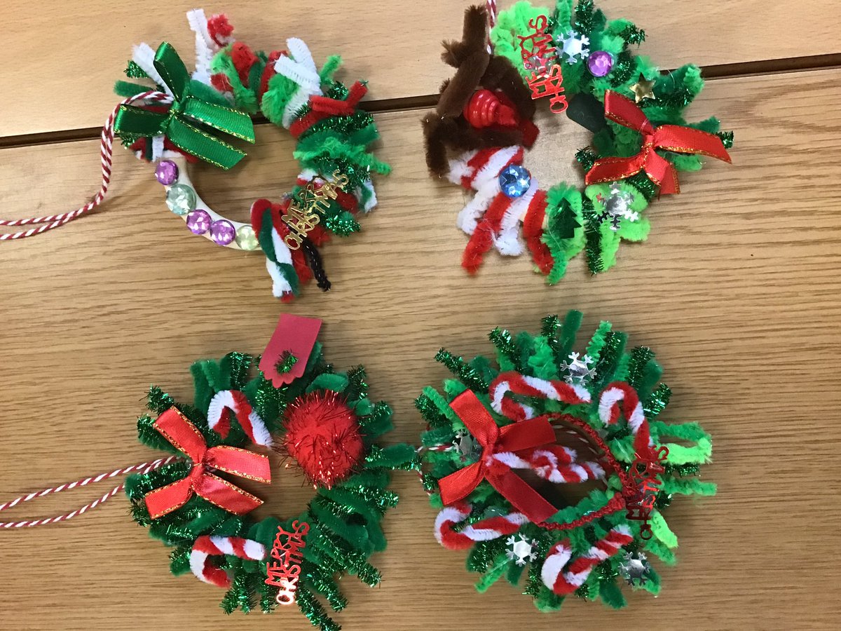 newton_class's tweet photo. These are just a few of the beautiful decorations Amethyst class made with @platformthirty1 today. The children LOVED making them. https://t.co/DM5k3clqrW