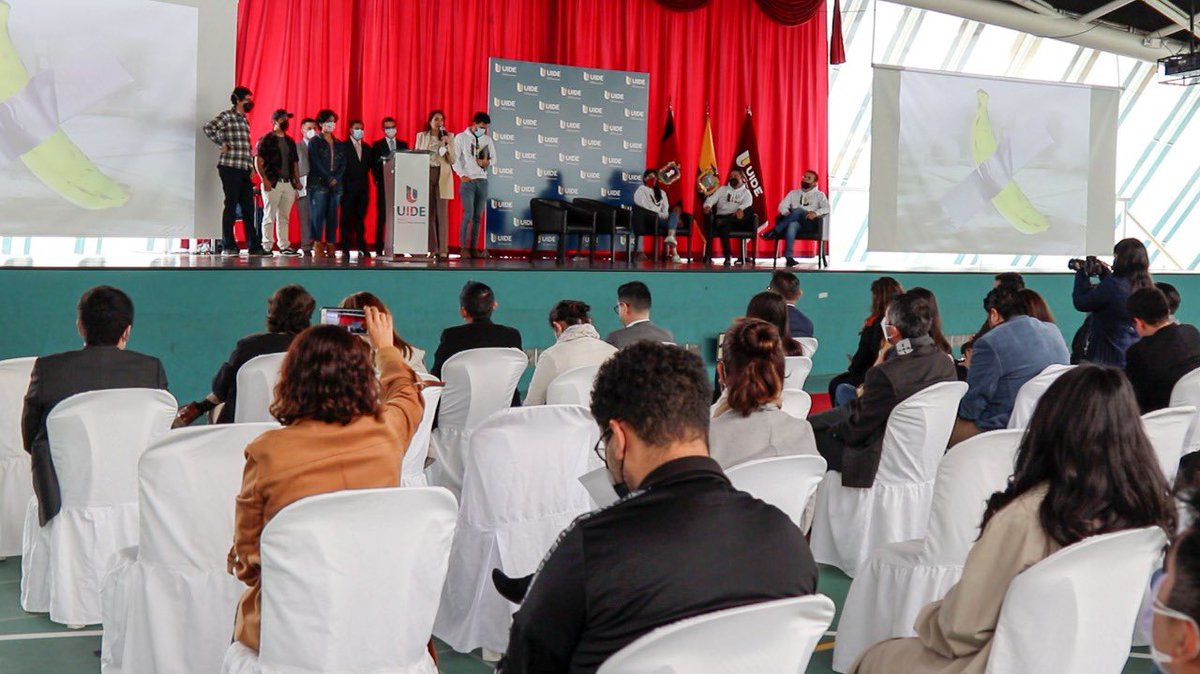 vmaino's tweet photo. Con la @UIDE nos unimos al #NFTxUIDE, evento pionero en promoción de arte digital. Expusimos a jóvenes innovadores, futuros emprendedores y artistas digitales nuestra visión de la economía y cultura digital, #ComercioElectrónicoEc, NFT y reactivación económica. https://t.co/dnjiVn05ho