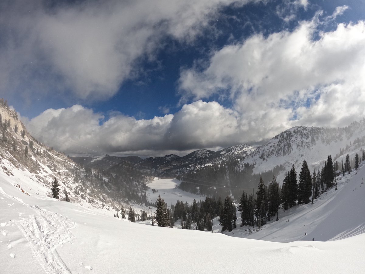 renewjeff's tweet photo. Backcountry skiing in Wasatch Mountains of Utah, with @RunGum of course
#howwerun https://t.co/ZmETCJSvgf