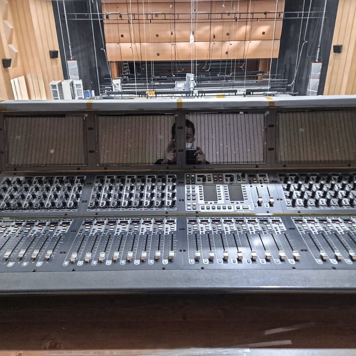 AvidLiveSound's tweet photo. 📷 https://t.co/iGE6IsYglM
▶️ https://t.co/hElVavmyPd
#avidconsole #patchbay #s6l #livesound #livehall #venues6l #avid https://t.co/5jO2UlVLBJ