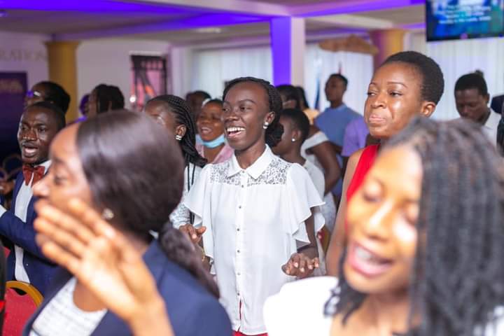 christassemblyw's tweet photo. You ought to maintain a constant and consistent fellowship with the Holy Spirit to always hear from the Lord.
#ChildofGod
#TheChristian
#JoyfulWay
#WinningWay https://t.co/CzCiHGXJgS