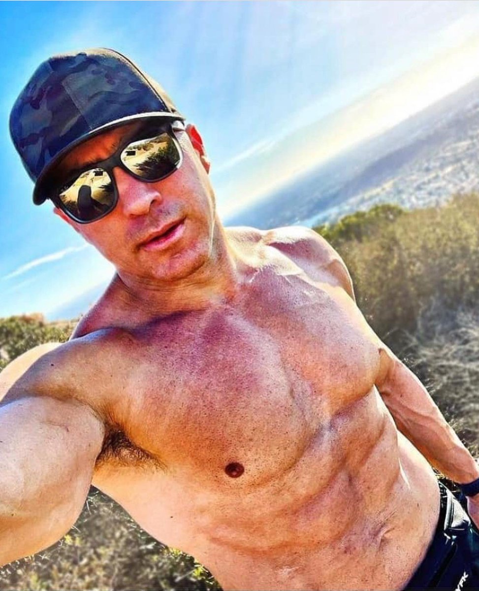 4020fit's tweet photo. Liam, 41🇺🇸
https://t.co/iy7xa8XWVn
#fitover40 #40isthenew20fit https://t.co/YqKB3xje53