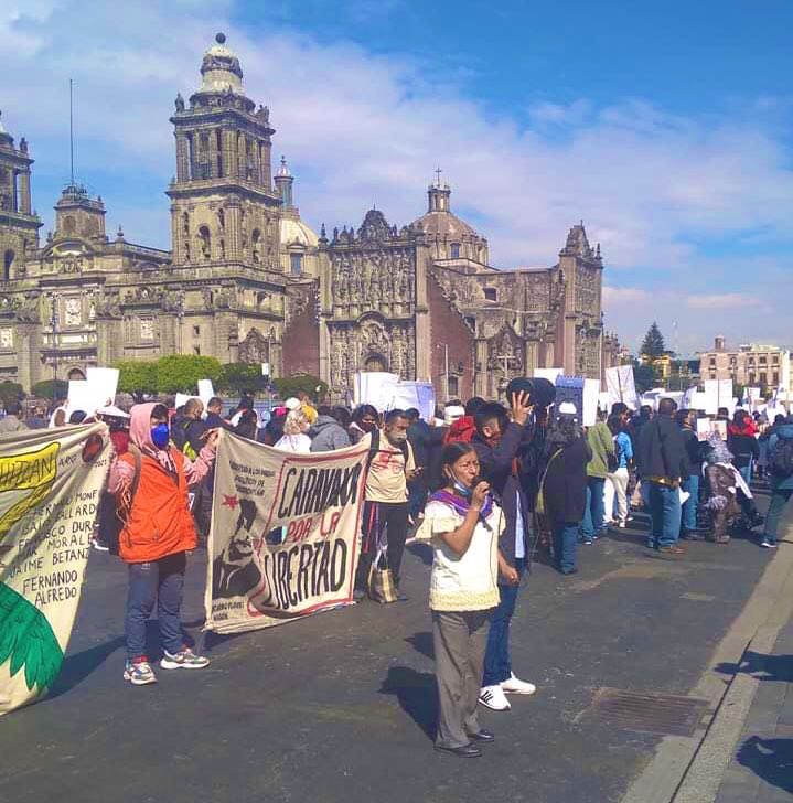 VIM_Media's tweet photo. Family, friends &amp; allies take to the streets of Mexico City for 7 political prisoners from Eloxochitlán de Flores Magon. “The government does want to attend the demands of the people instead they criminalize those fighting for justice!” Free them now!! 🔥✊🏿#CaravanaPorLaLibertad https://t.co/fRkM1Y3s3I